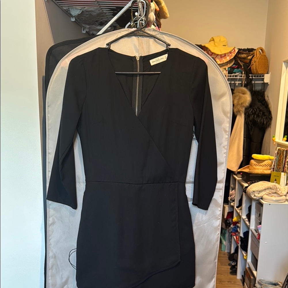 Abercrombie & Fitch Black Sheath Dress 3/4 Sleeve Romper